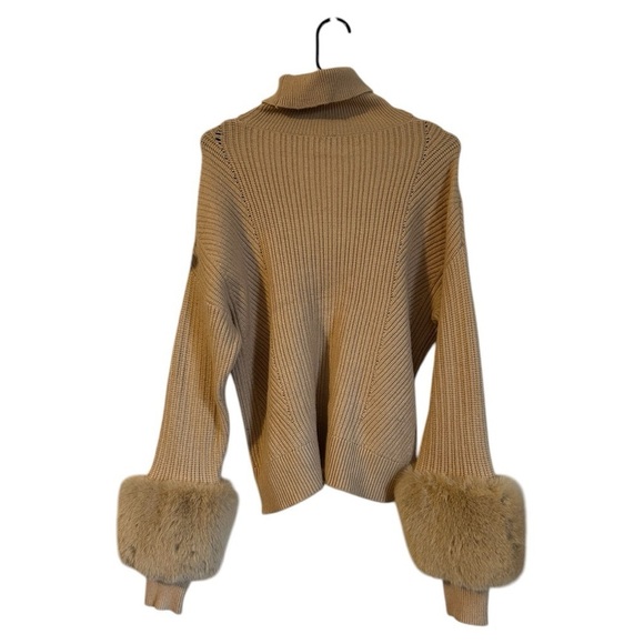 NWY Brochue Walker fur sleeves sweater - Picture 2 of 7